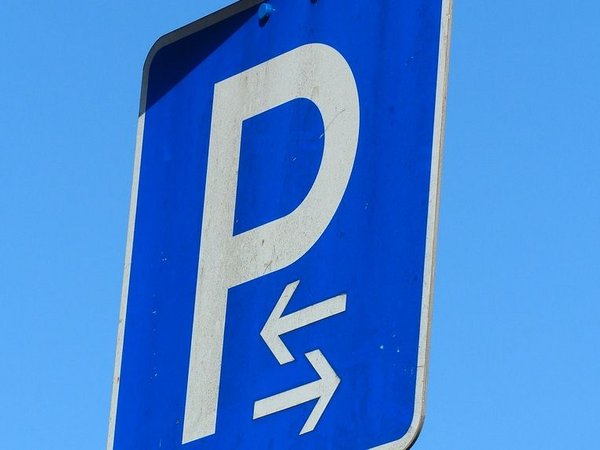 Parkplatzschild