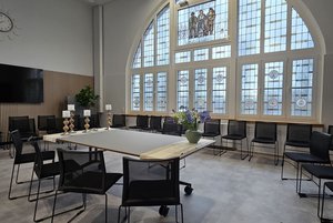 Sitzungssaal mit Traudeko